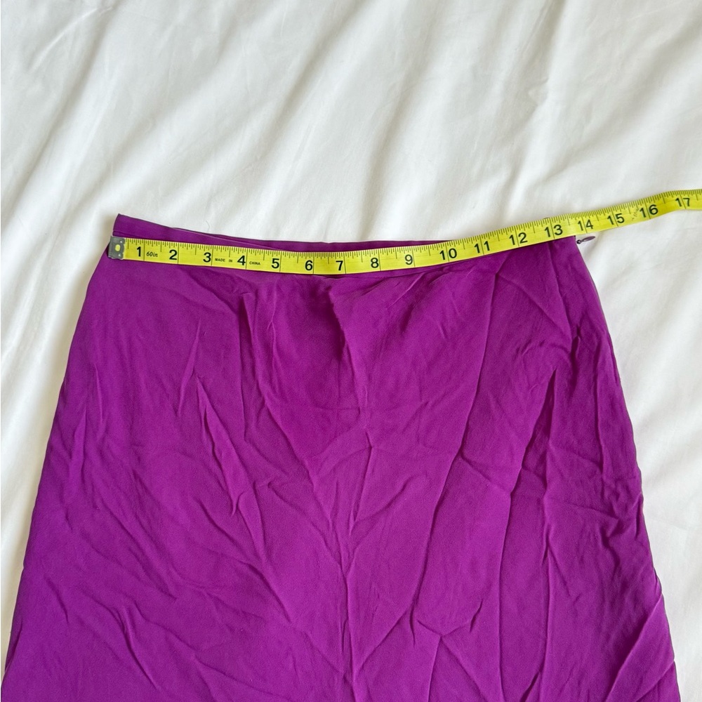 Vintage Ann Taylor 100% Silk Fuchsia Midi Skirt Flowing Slip Style Size 4P - Picture 6 of 8